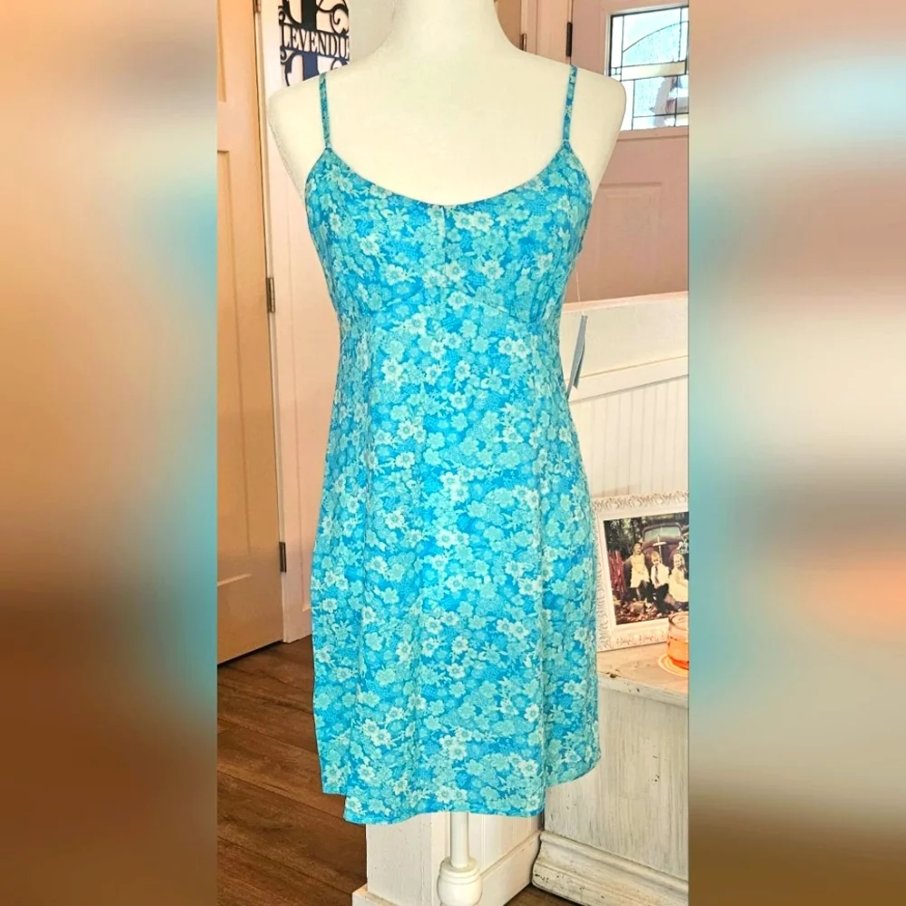 NWT'S - ABOUND - Ocean Blue Floral Print Spaghetti Strap Sundress - Size S